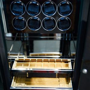 Взломостойкий сейф Stockinger BENTLEY 8V CUMBRIAN GREEN с ключевым замком зеленый