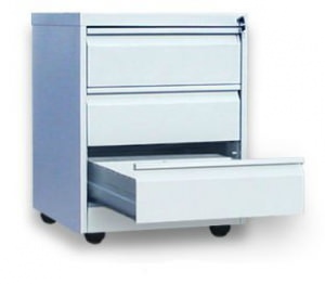 tumba-tsentralnyj-zamok-1