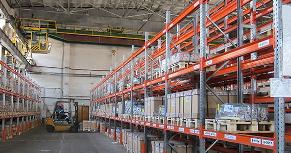 Оснащение складских, производственных и торговых площадей